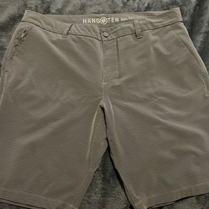 Good condition SZ 36 Mens Hang Ten board shorts.